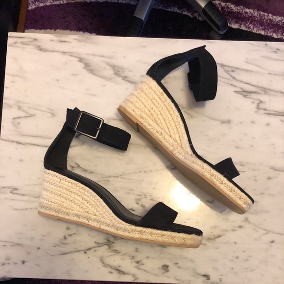 H&M Wedge Heel Sandals - Picture 2 of 4